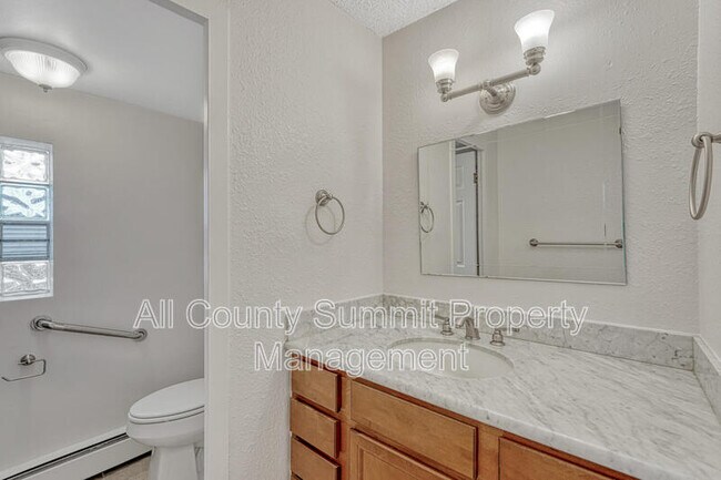 Building Photo - 4800 E Hale Pkwy