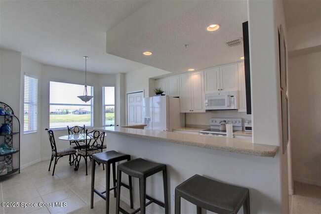 Building Photo - 6858 Toland Dr