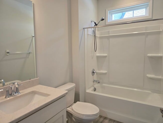 Building Photo - 3 Bedroom / 3 Bath Single Family Home near Brier Creek with 1st floor living!