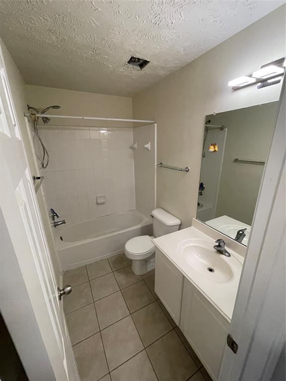 Building Photo - 5614 Claybeck Ln