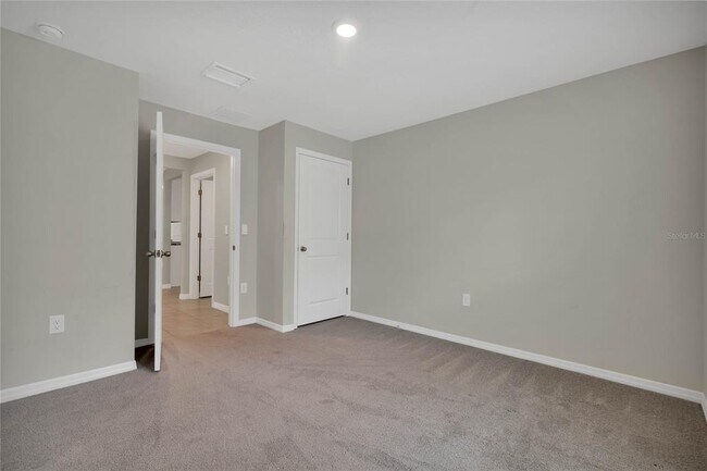 Building Photo - 8768 SW 49th Cir