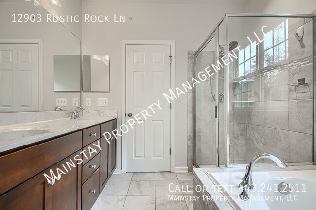 Building Photo - 12903 Rustic Rock Ln