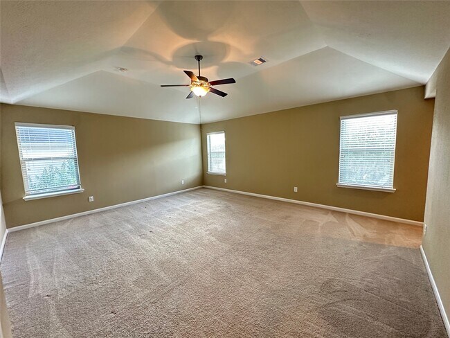 Building Photo - 2606 Riverhollow Ln
