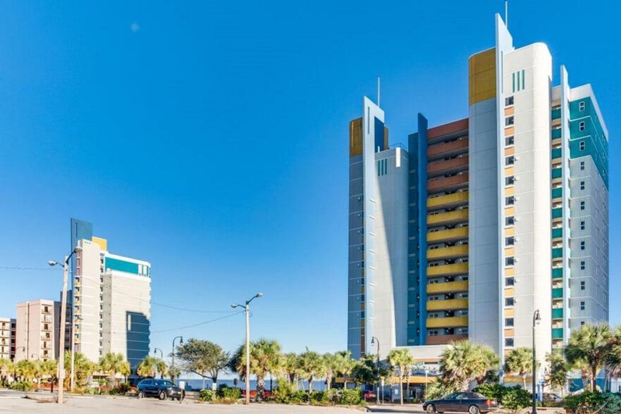 Building Photo - 1708 N Ocean Blvd
