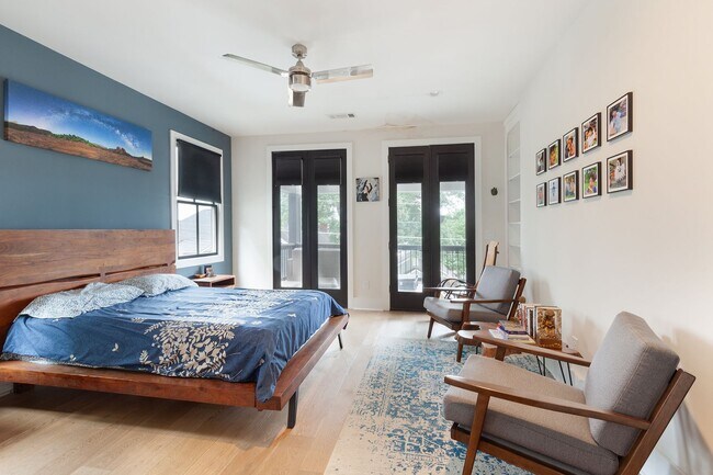 Building Photo - Stunning 4/3.5 Home in Highly Sought-After Area w/ 1300 Sq Ft of Outdoor Space!