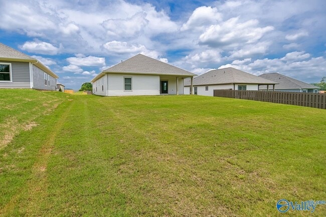 Building Photo - 6015 Margie Collins Dr SE