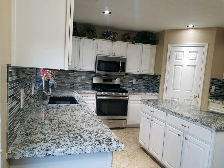 Building Photo - 2148 E Rio Vistoso Ln