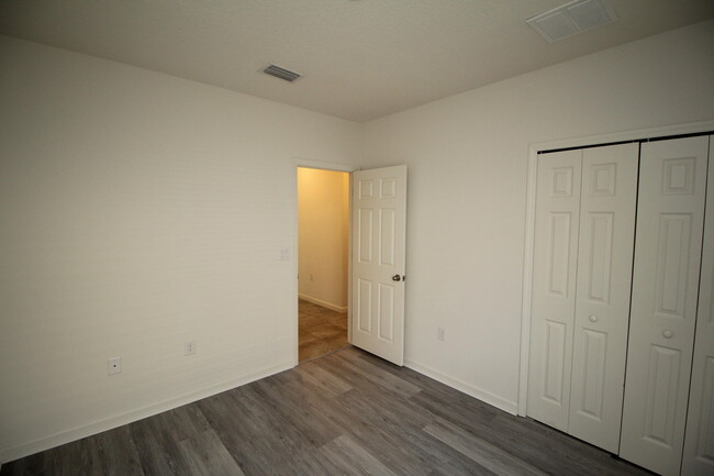 Building Photo - 4468 Alligator Flag Cir