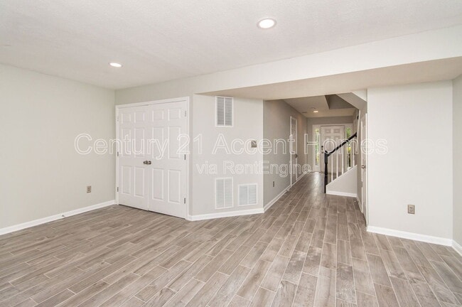 Building Photo - 5522 Jowett Ct