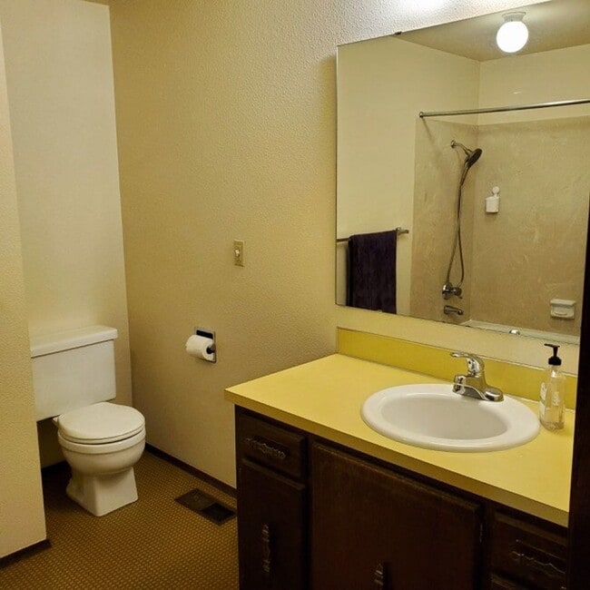 Building Photo - 3bd/1.5ba Renton Home