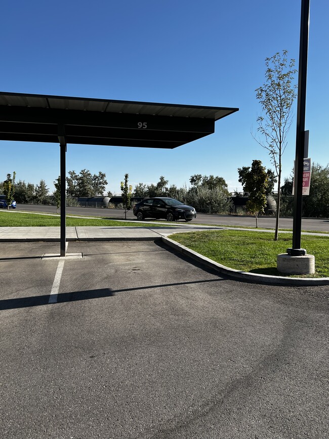 Covered parking end spot - 875 S Depot St
