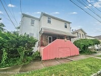 Building Photo - 14 Kulp Ave