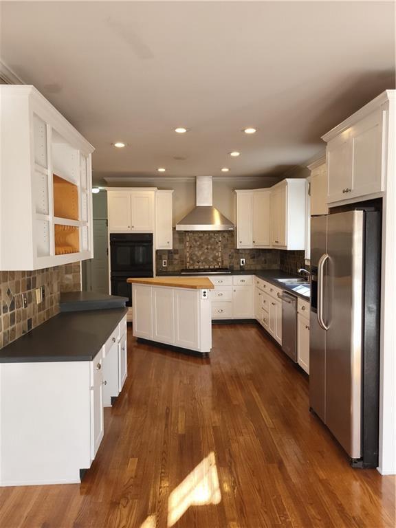 Building Photo - 8291 Fairway Dr