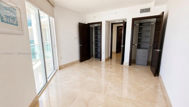 Building Photo - 150 Sunny Isles Blvd