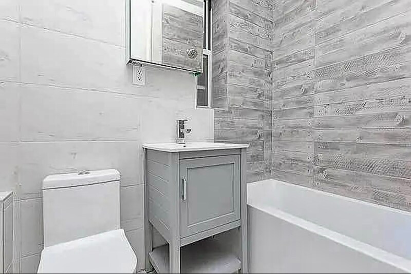 Building Photo - 206 Sumpter St