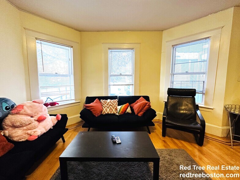 Building Photo - 28A Cherry St