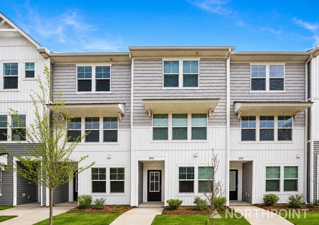 Building Photo - 3-Bedroom, 3.5 Bath Townhome for Rent in Mooresville, NC | Attached Garage & Modern Kitchen