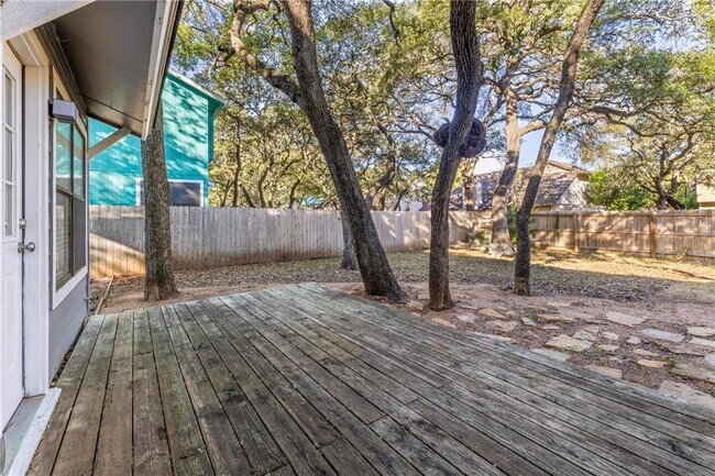 Building Photo - 7004 Riverton Dr
