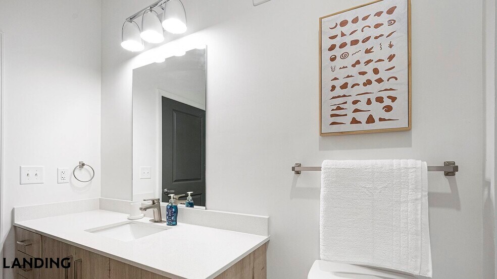 Building Photo - 2800 Milan Ct