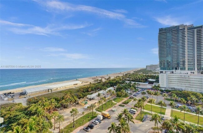 Building Photo - 2201 Collins Ave