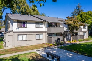 Building Photo - Ironwood