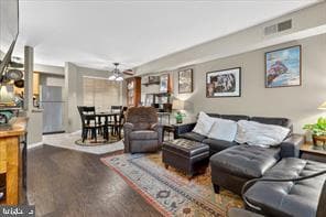 Building Photo - 41021 Coopers Pl