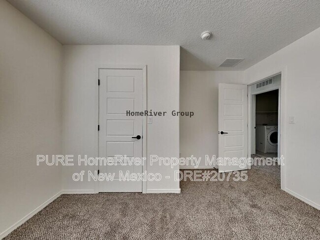 Building Photo - 3107 Farragut St NE