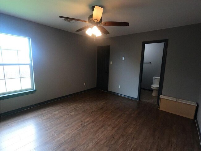 Building Photo - 107 Culmore Dr