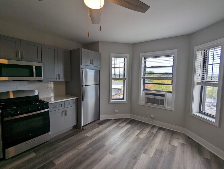 Building Photo - 372 Hazel Ave