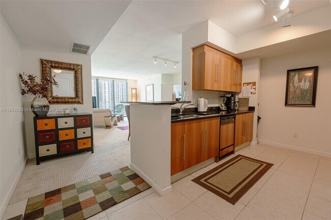 Building Photo - 325 S Biscayne Blvd