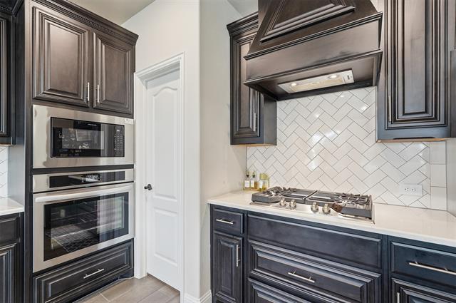 Building Photo - 1618 Thurlow Trl