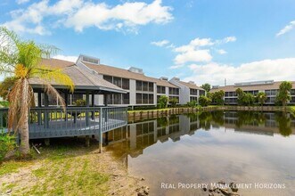 Building Photo - 251 Fenwick Dr