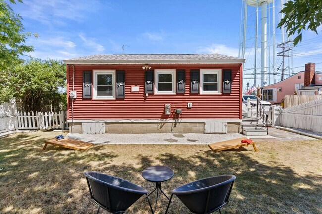 Building Photo - 71 Church St