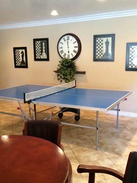 Recreation room - 6362 Rancho Mission Rd
