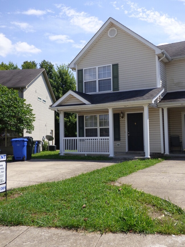 Building Photo - COMING SOON! Spacious Townhouse, W/D Hookups, Off-Street Parking, All Electric!