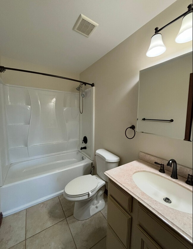 Building Photo - 2319 Aster Dr