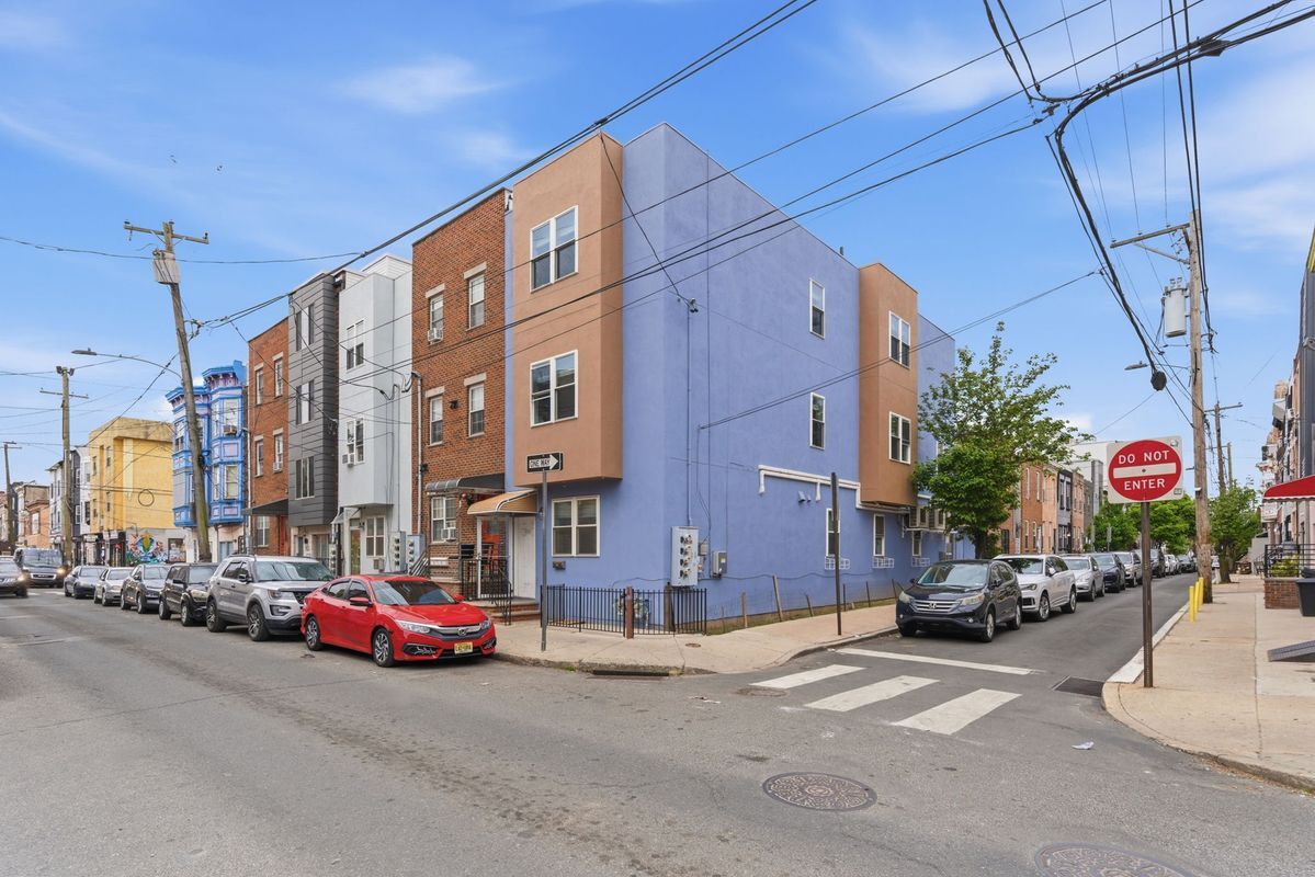 Building Photo - 1926 S 7th St