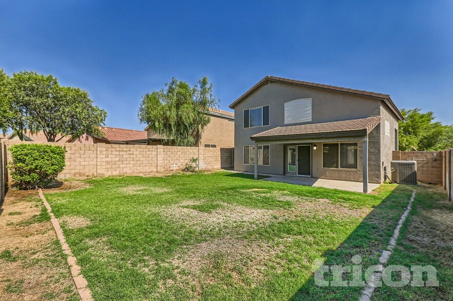 Building Photo - 14725 W Lamoille Dr