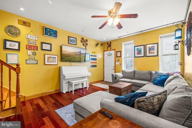 Building Photo - 1520-1522 Dorrance St