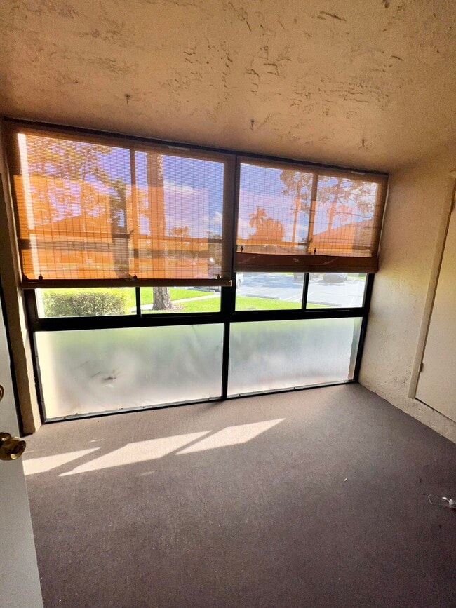 Building Photo - 231 Pine HOV Cir