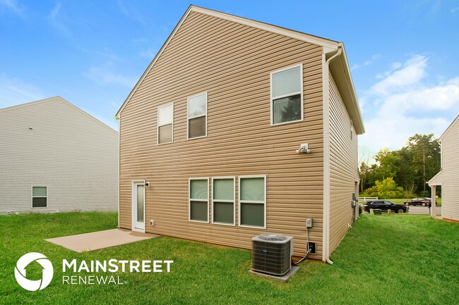 Building Photo - 1047 Manston Pl SW