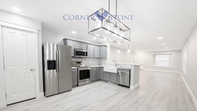 Building Photo - Beautiful Remodeled Home in Boise!