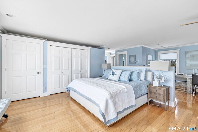 Building Photo - 9 Stowe Ave