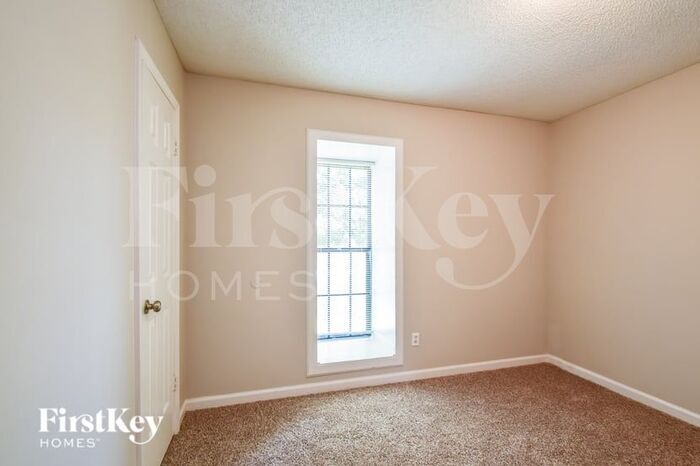 Building Photo - 5961 Wedgewood Cove