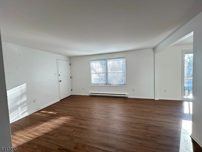 Building Photo - 3 Prospect St