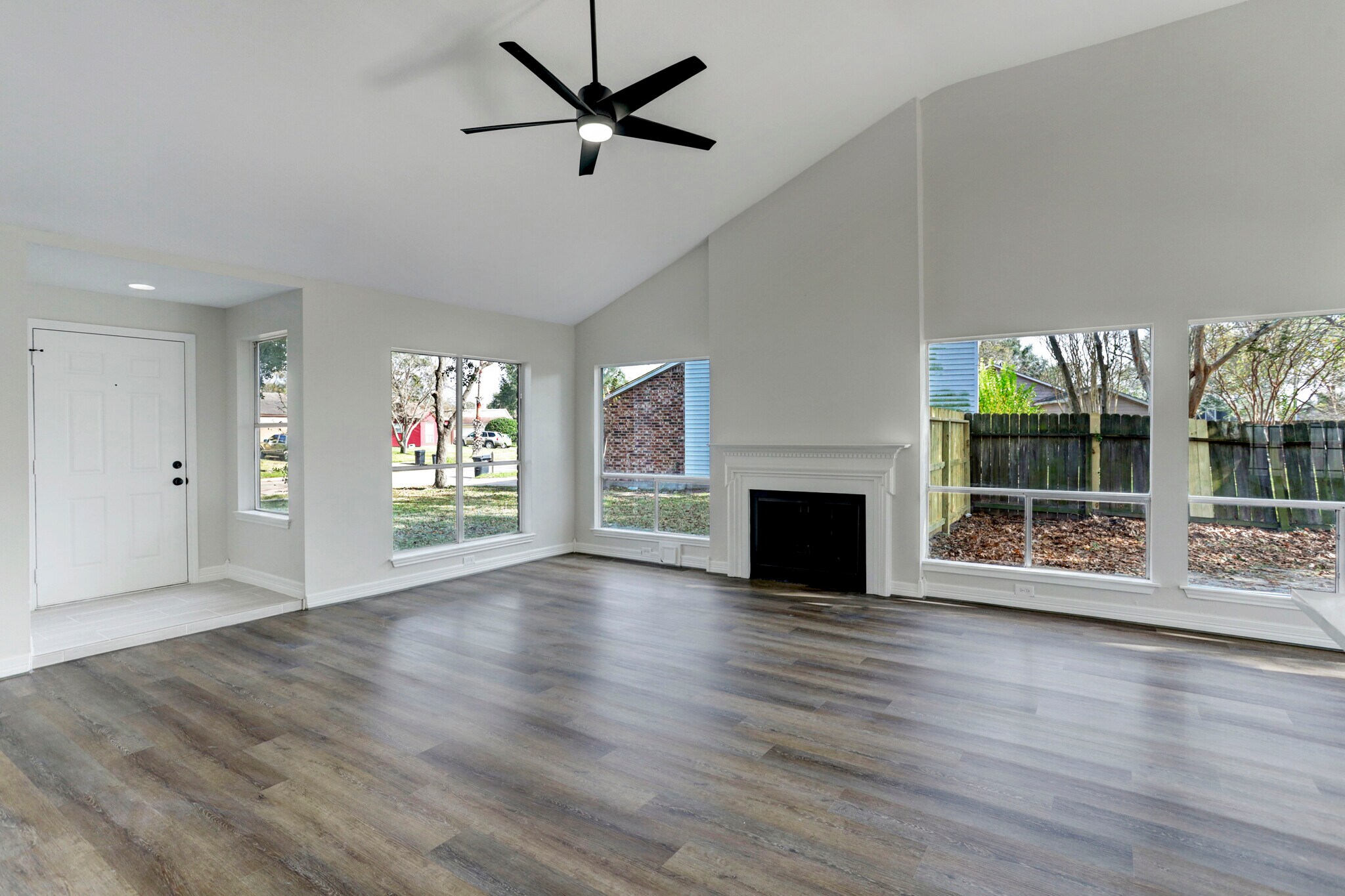 Building Photo - 18323 Autumn Trails Ln
