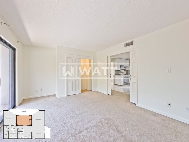 Building Photo - Spacious 2-Bed, 2-Bath Condo at Regency Te...