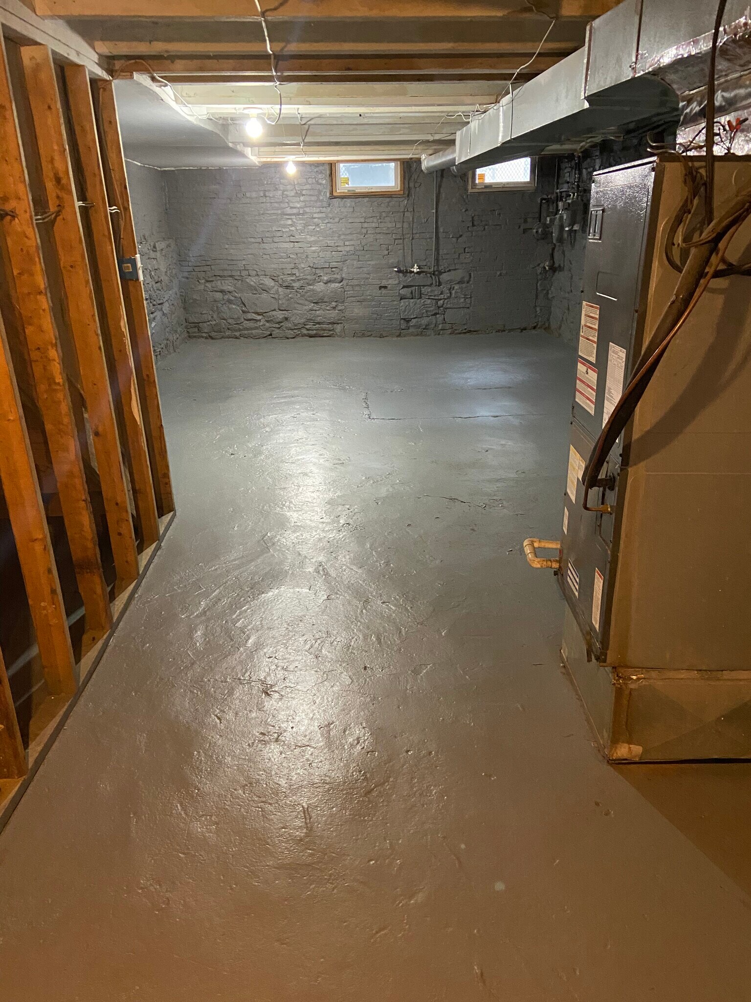 SPACIOUS BASEMENT - 1330 W Lombard St