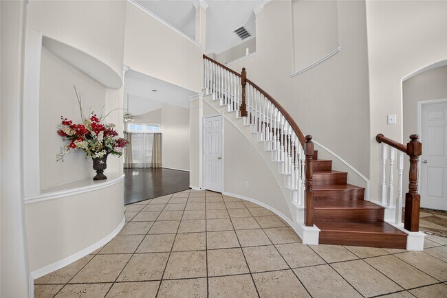 Building Photo - 12019 Brantley Haven Dr