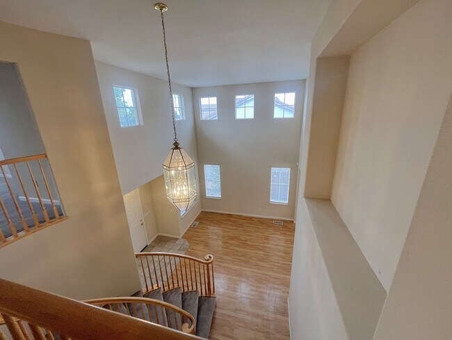 Building Photo - Super Desirable Southwest Reno